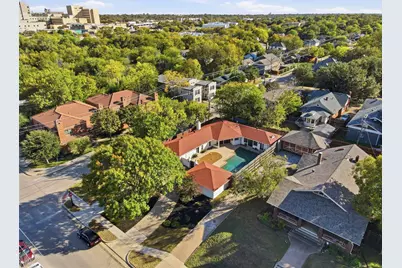 2201 Mistletoe Boulevard, Fort Worth, TX 76110 - Photo 6