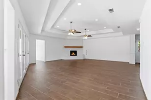 2201 Mistletoe Blvd, Fort Worth, TX 76110 - Photo 18