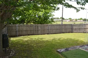 9615 Sophora Cir, Dallas, TX 75249 - Photo 12