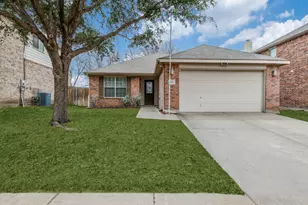 632 Condor Trail, Saginaw, TX 76131 - Photo 1