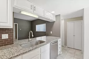 828 Pebble Beach Dr, Garland, TX 75043 - Photo 16