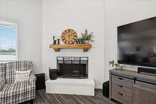 112 Friendship Wy, Boyd, TX 76023 - Photo 6