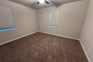 520 King St, Burleson, TX 76028 - Photo 2