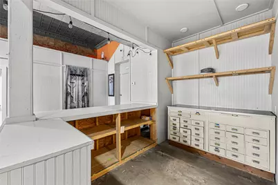 116 Gassaway, Lott, TX 76656 - Photo 6