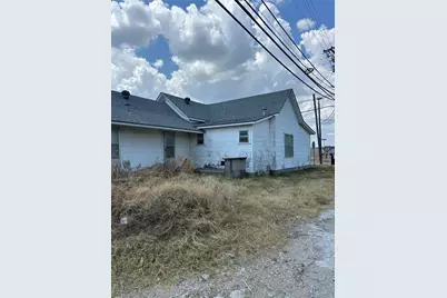 175 W Second Street, Rhome, TX 76078 - Photo 2