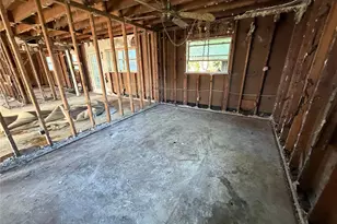 2430 Misty Ln, Carrollton, TX 75006 - Photo 10