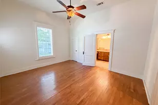 3919 Houston St, Greenville, TX 75401 - Photo 4