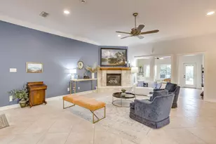 2318 Vienna Dr, Granbury, TX 76048 - Photo 4