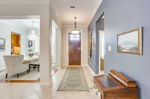 2318 Vienna Dr, Granbury, TX 76048 - Photo 2