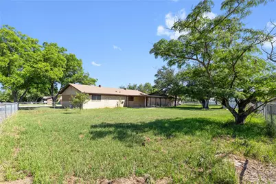 4316 Mimosa Drive, Brownwood, TX 76801 - Photo 20