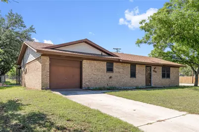 4316 Mimosa Drive, Brownwood, TX 76801 - Photo 2