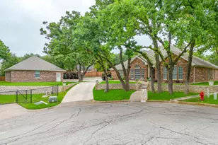 117 Countryside Ct, Weatherford, TX 76087 - Photo 2