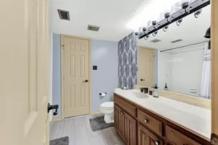 100 St Emelion Ct, Irving, TX 75038 - Photo 16