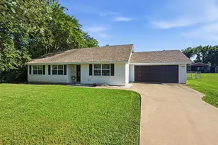 704 W Bells Blvd, Bells, TX 75414 - Photo 2