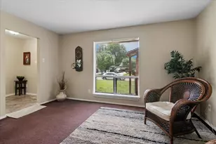 4201 Sweetbriar Dr, Garland, TX 75042 - Photo 4