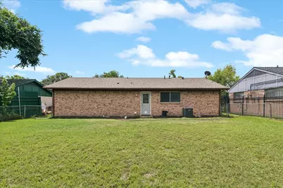 4201 Sweetbriar Drive, Garland, TX 75042 - Photo 14