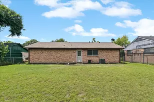 4201 Sweetbriar Dr, Garland, TX 75042 - Photo 14