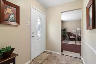 4201 Sweetbriar Dr, Garland, TX 75042 - Photo 2