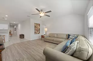 806 Peighton Ct, Cleburne, TX 76033 - Photo 8