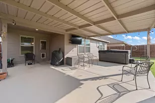 806 Peighton Ct, Cleburne, TX 76033 - Photo 6