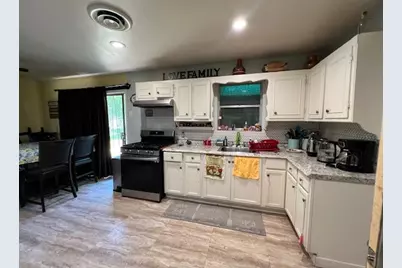 155 Chateau Drive, Fort Worth, TX 76134 - Photo 4