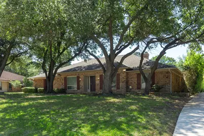 1700 Wimbleton Drive, Bedford, TX 76021 - Photo 2