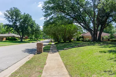 1700 Wimbleton Drive, Bedford, TX 76021 - Photo 6