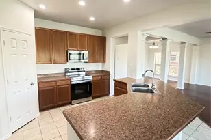 9004 Brook Hill Ln, Fort Worth, TX 76244 - Photo 2