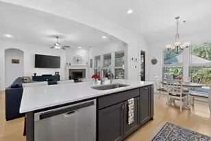 713 Toby Trl, Mansfield, TX 76063 - Photo 14