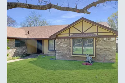 5610 Ember Court, Arlington, TX 76016 - Photo 2