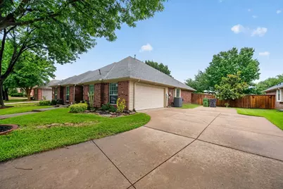 313 Cave River Drive, Murphy, TX 75094 - Photo 2