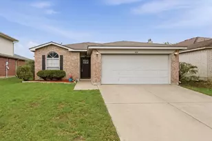 604 Bluejay Dr, Saginaw, TX 76131 - Photo 1