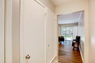 6028 Ridgecrest Dr, Watauga, TX 76148 - Photo 4