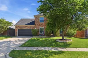 3041 Lakefield Dr, Little Elm, TX 75068 - Photo 2