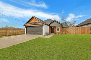 3606 Sayle St, Greenville, TX 75401 - Photo 2