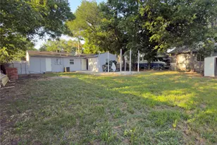 1312 Raines St, Arlington, TX 76010 - Photo 32