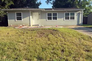 1312 Raines St, Arlington, TX 76010 - Photo 4