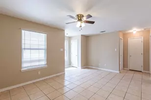 138 Nolan, Tye, TX 79563 - Photo 6