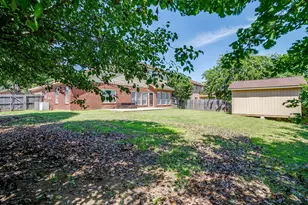5711 Homestead Rd, Arlington, TX 76017 - Photo 34
