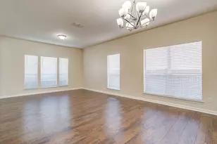 5711 Homestead Rd, Arlington, TX 76017 - Photo 8