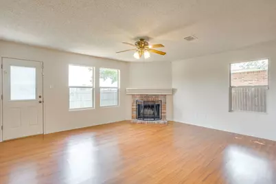3855 Hunters Point Way, Fort Worth, TX 76123 - Photo 14