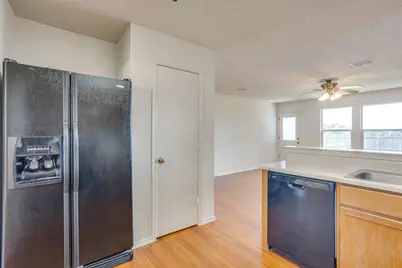 3855 Hunters Point Way, Fort Worth, TX 76123 - Photo 8