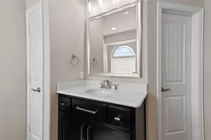 800 Beckington Dr, Shady Shores, TX 76208 - Photo 20