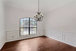 1201 St James Pl, Arlington, TX 76011 - Photo 6