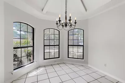 1201 St James Place, Arlington, TX 76011 - Photo 10