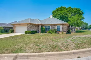 6709 Wayfarer Trail, Fort Worth, TX 76137 - Photo 2
