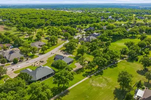 5900 Nutcracker Dr, Granbury, TX 76049 - Photo 38