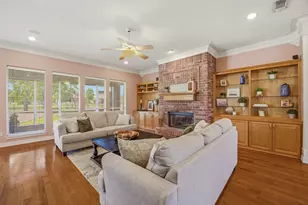 5900 Nutcracker Dr, Granbury, TX 76049 - Photo 6