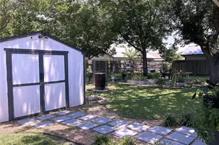 1105 La Villeta St, Mexia, TX 76667 - Photo 38