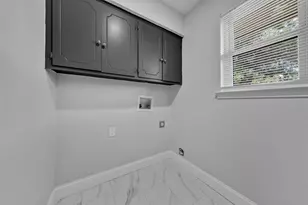 1230 Briar Hollow Ln, Garland, TX 75043 - Photo 22